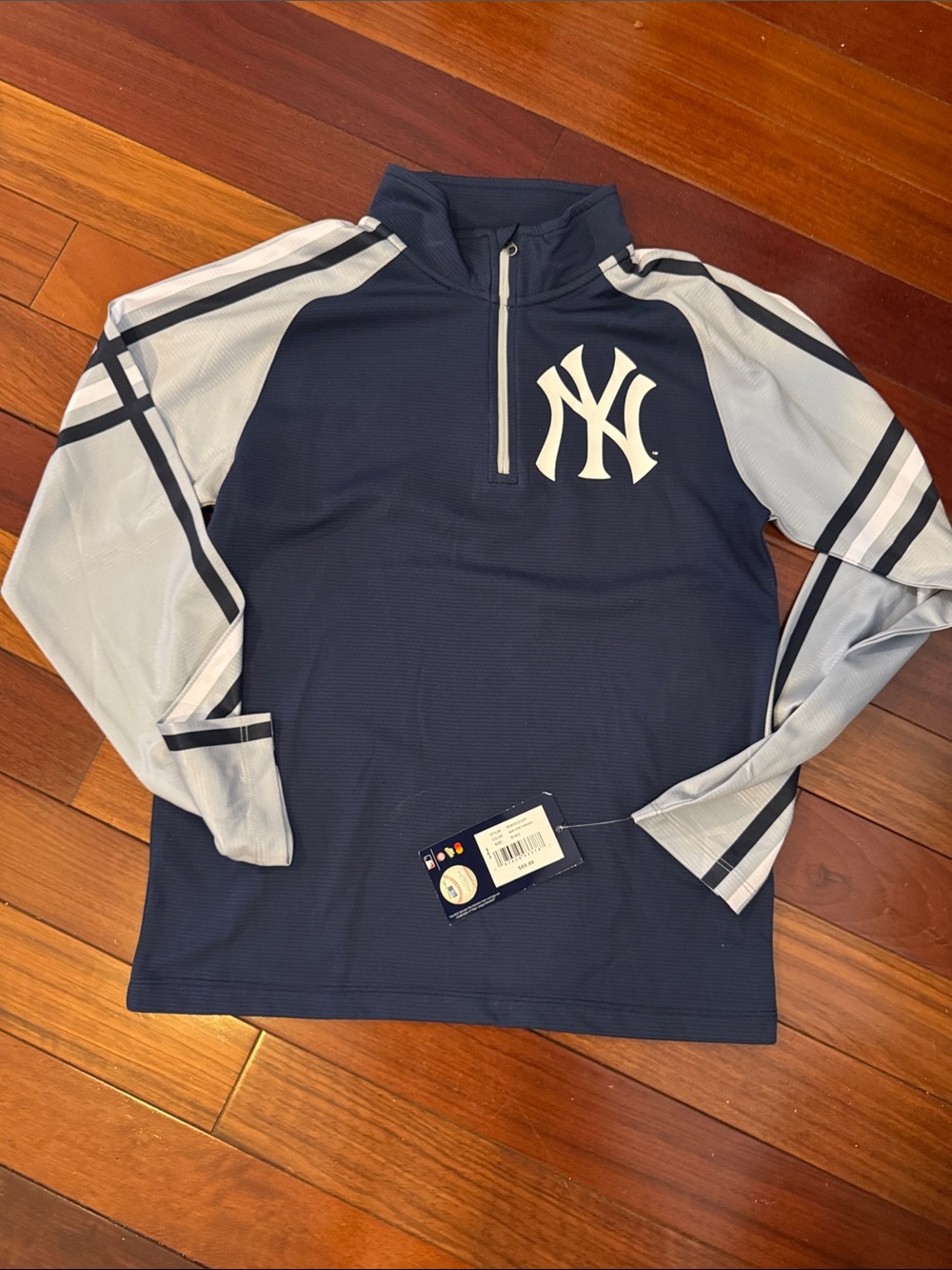 NWT New York Yankees Navy & Gray Quarter-Zip Long Sleeve Pullover